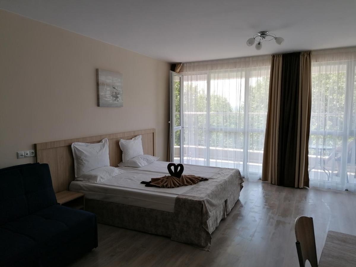 Apart Allure Dobi Aparthotel Primorsko Exterior foto